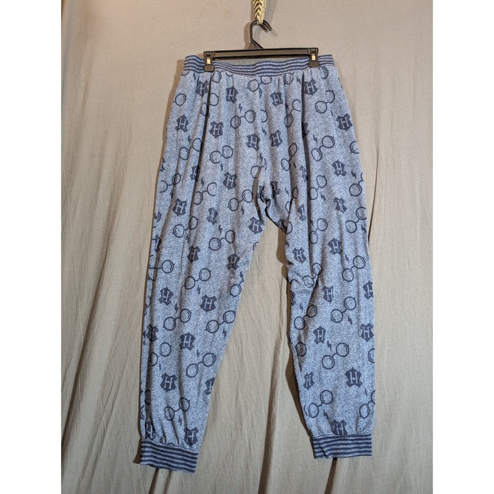 Harry Potter-themed gray jogger pajama Set Size XLarge - Picture 6 of 16